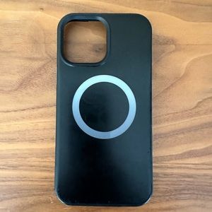 OtterBox Aneu Series Case with MagSafe for iPhone 13 Pro Max - Black.